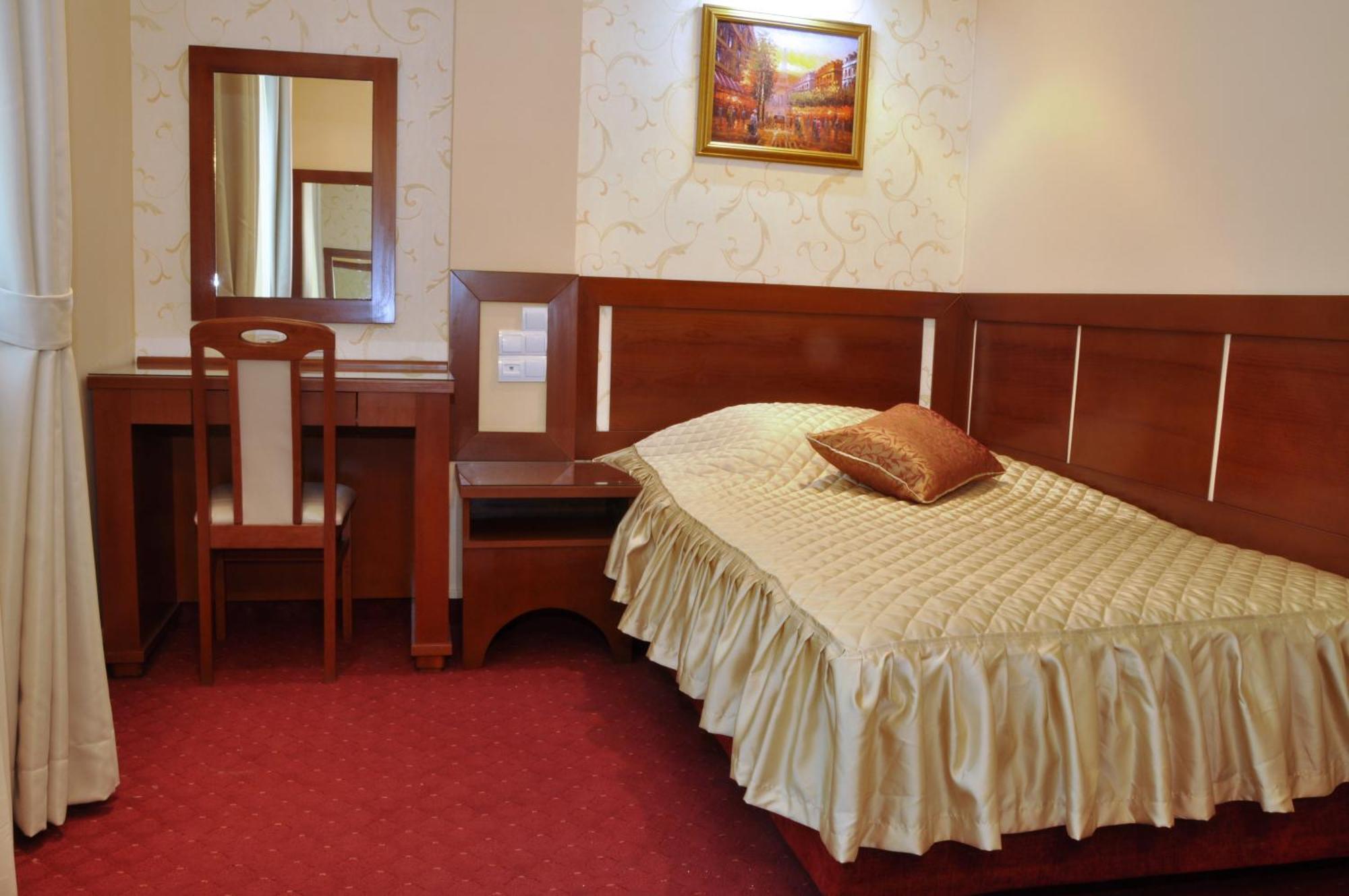 Hotel Botika Kraljevo Dış mekan fotoğraf