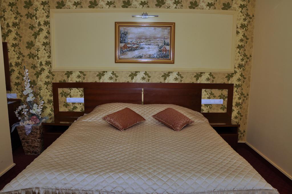 Hotel Botika Kraljevo Oda fotoğraf
